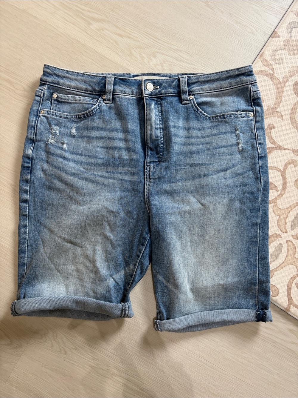Denver Hayes jorts 16